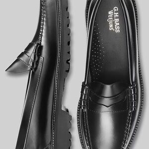 *NWOT* G.H. Bass & Co. Classic Black Loafers